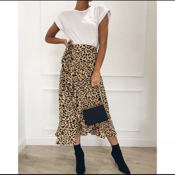 steaven clothes Dresses & Skirts - Leopard print midi skirt